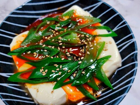レンジで2分☆葱キムチの温豆腐